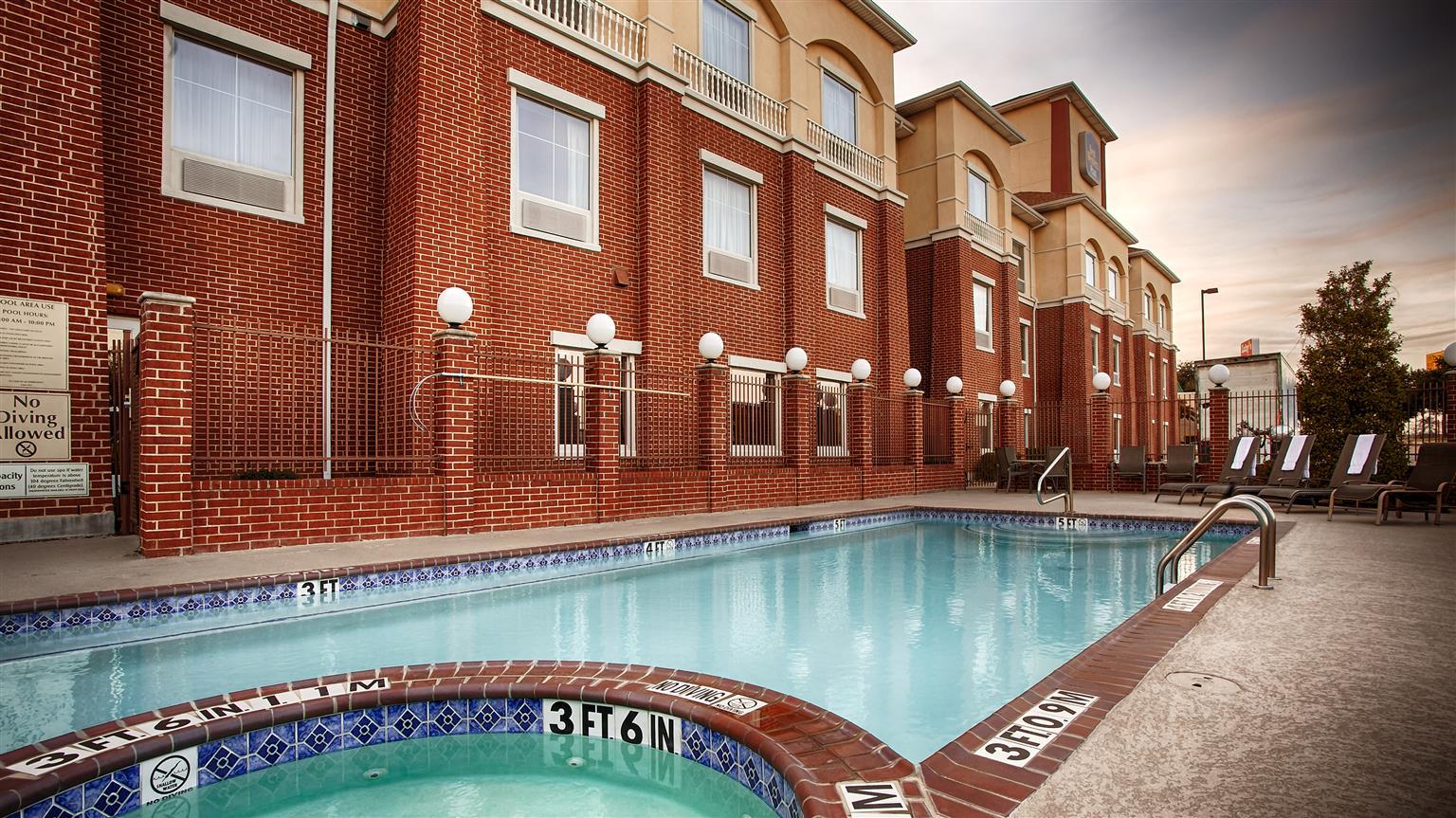 Best Western Plus Duncanville/Dallas Exterior photo